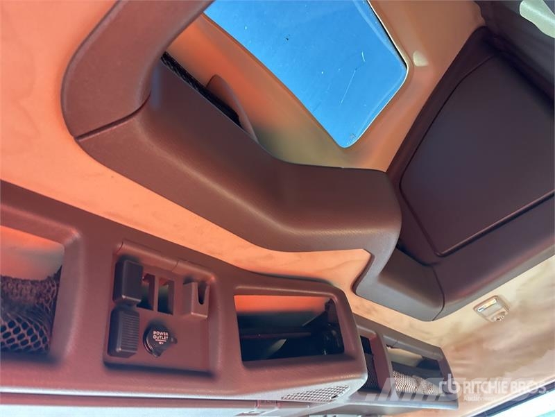 Volvo VNL Sattelzugmaschinen