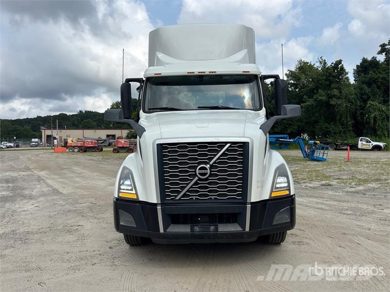 Volvo VNL Trekkers