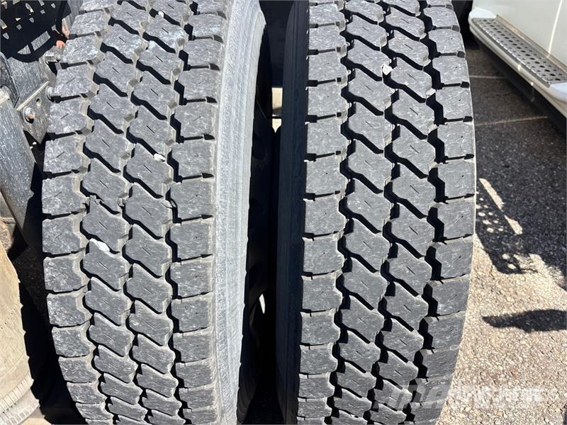 Volvo VNL Tegljači