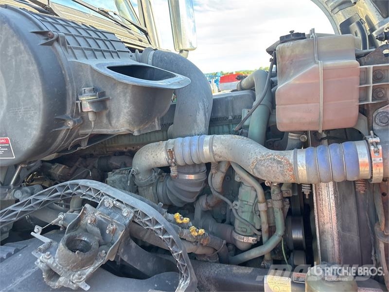 Volvo VNL Sattelzugmaschinen
