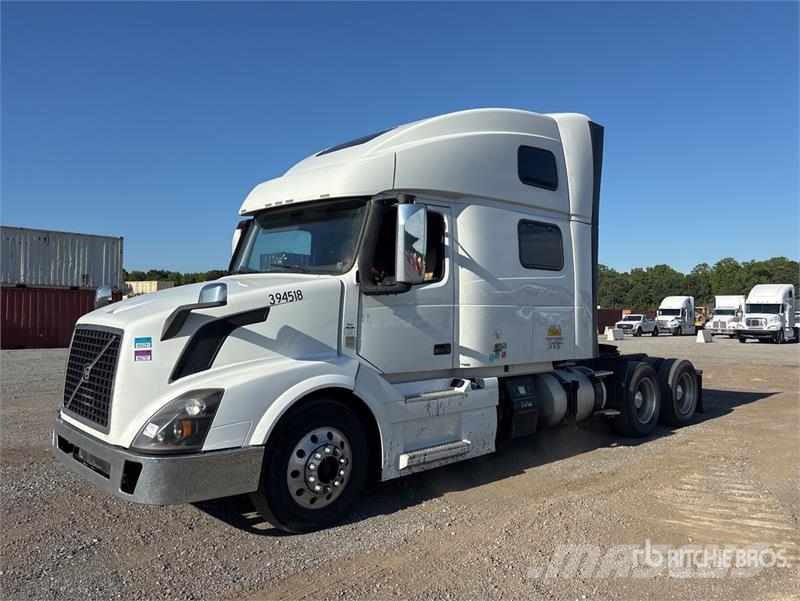 Volvo VNL Sattelzugmaschinen