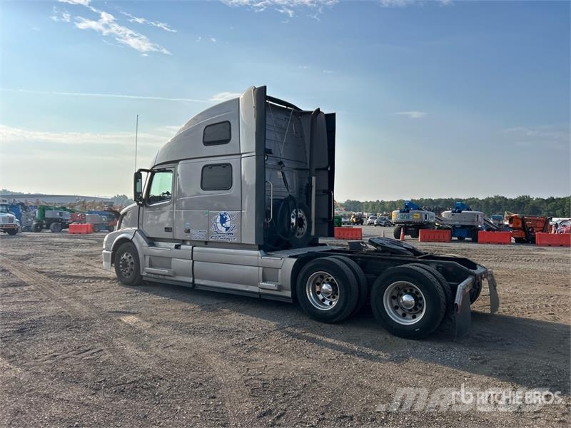 Volvo VNL Vlačilci