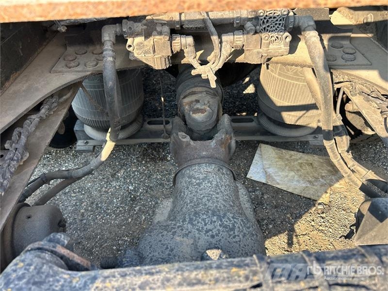 Volvo VNL Vlačilci