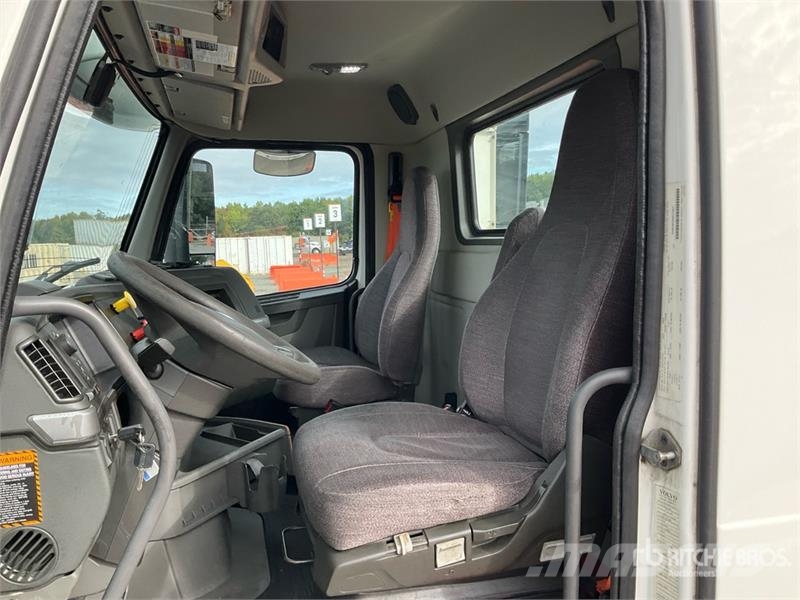 Volvo VNL Vilcēji