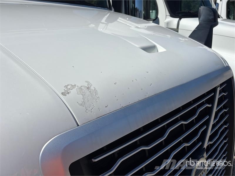 Volvo VNL Tegljači
