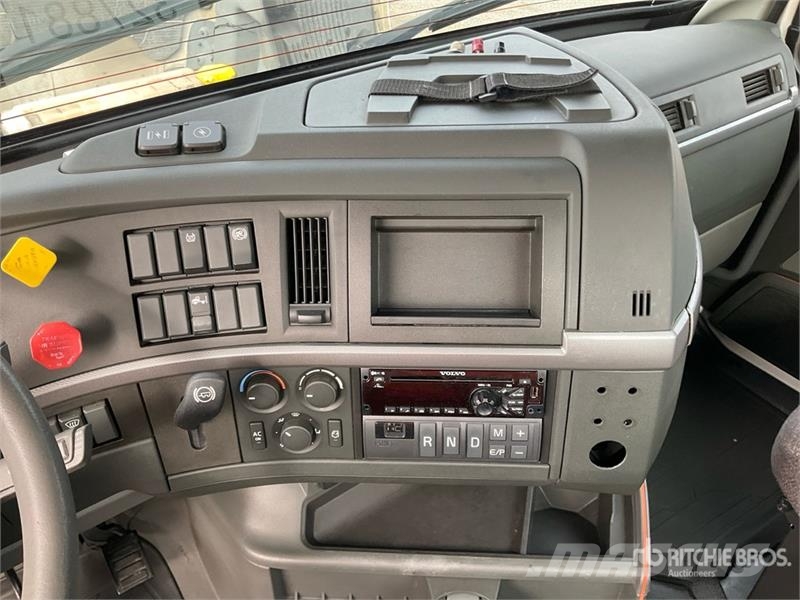 Volvo VNL Vilcēji