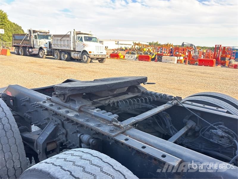 Volvo VNL Sattelzugmaschinen