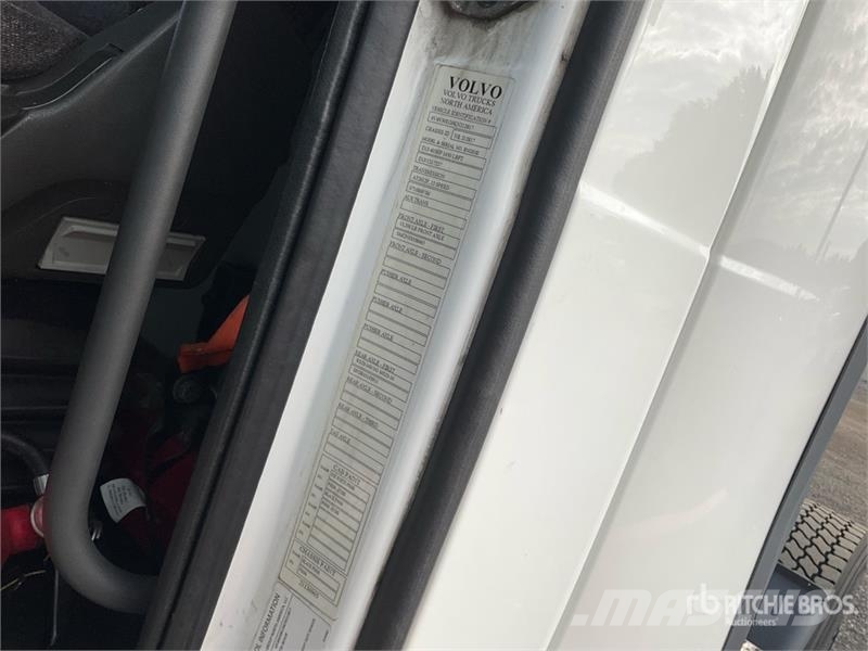 Volvo VNL Vilcēji