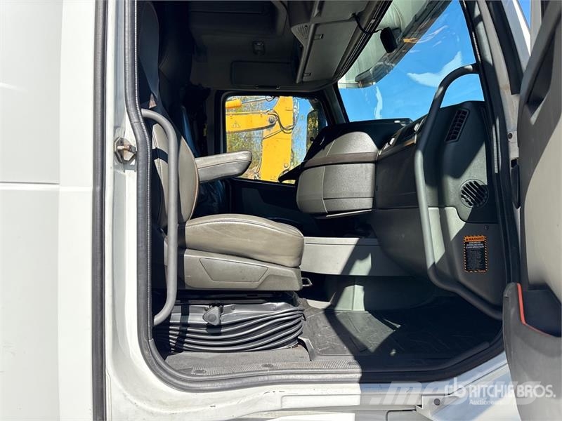 Volvo VNL Trekkvogner