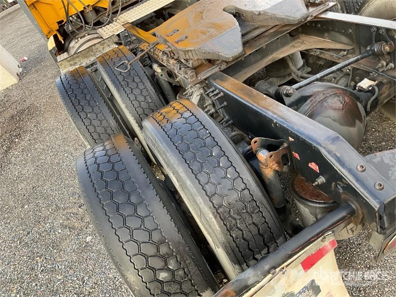 Volvo VNL Sattelzugmaschinen