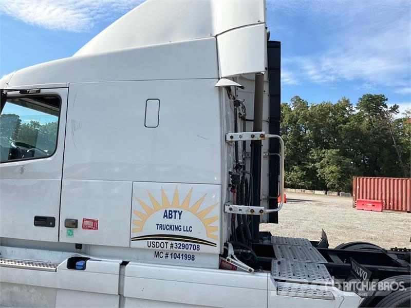Volvo VNL 트랙터 유닛