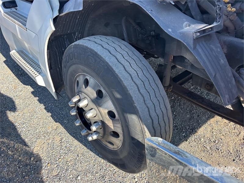 Volvo VNL Sattelzugmaschinen