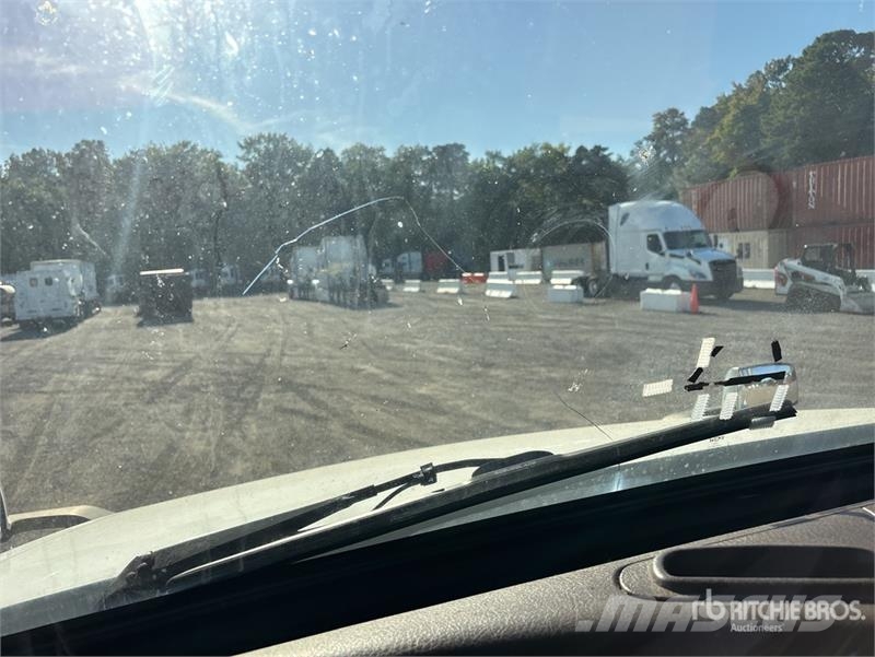 Volvo VNL Sattelzugmaschinen