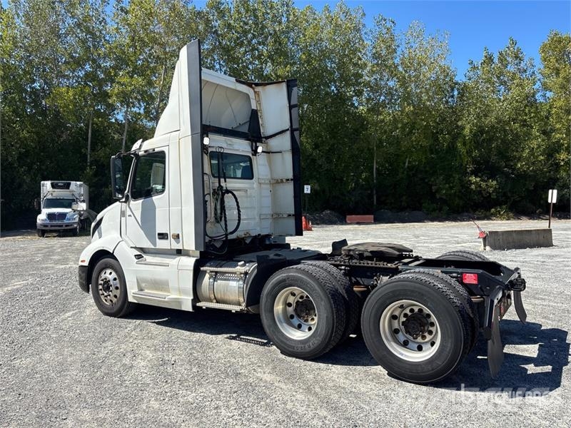 Volvo VNL Tegljači