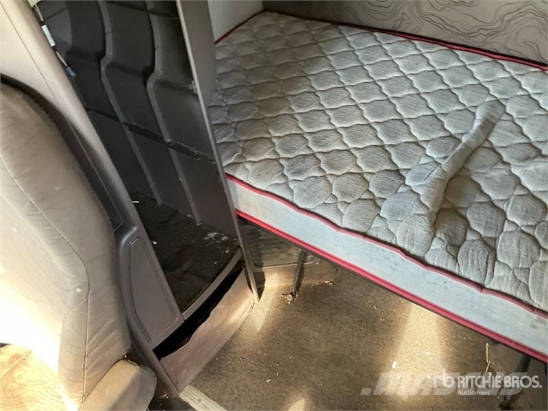 Volvo VNL 트랙터 유닛