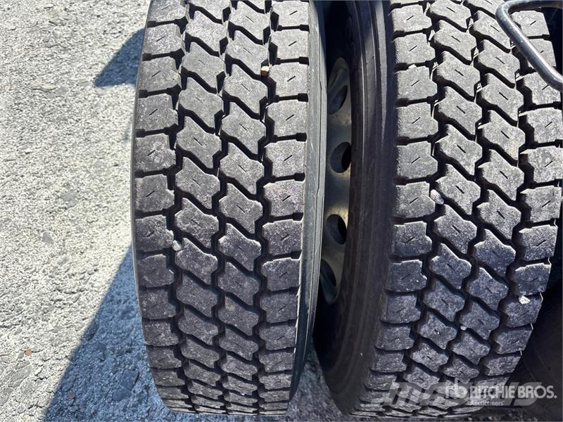 Volvo VNL Tegljači