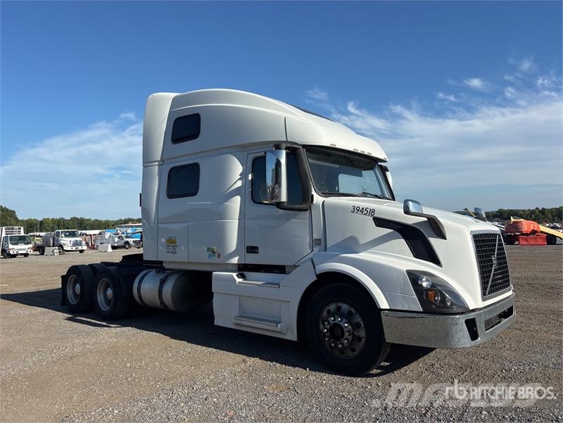 Volvo VNL Sattelzugmaschinen