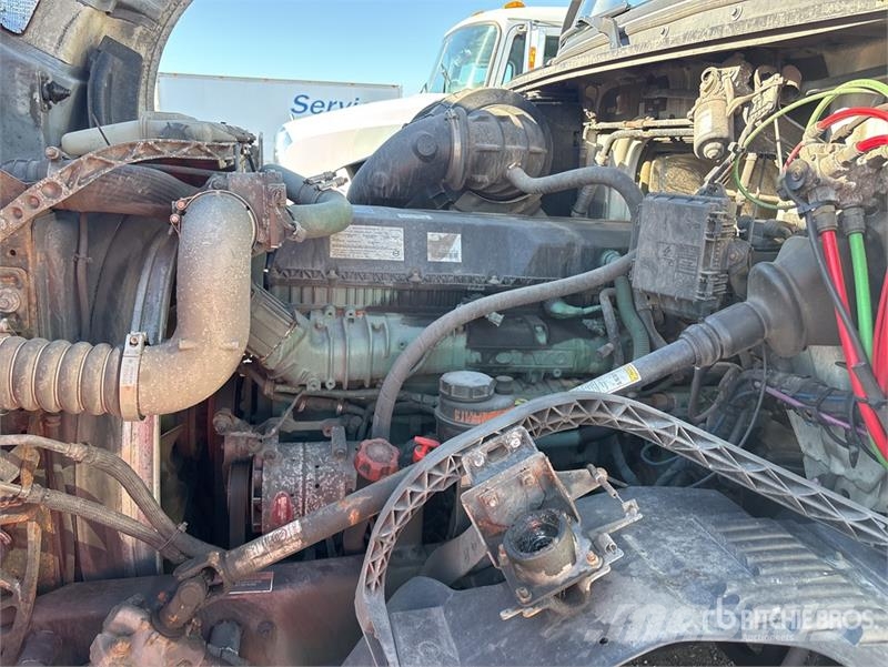 Volvo VNL Sattelzugmaschinen
