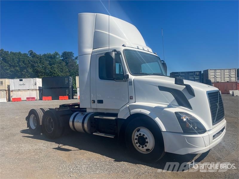 Volvo VNL300 6x2 T/A Day Cab Truck Tractor Prime Movers