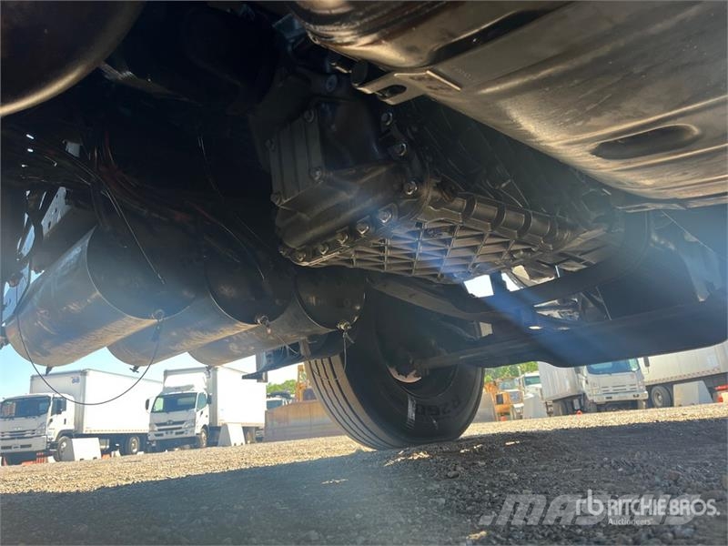 Volvo VNL300 6x2 T/A Day Cab Truck Tractor Trekkers