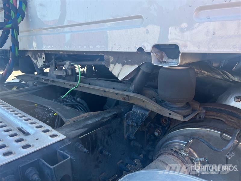 Volvo VNL300 6x2 T/A Day Cab Truck Tractor Prime Movers