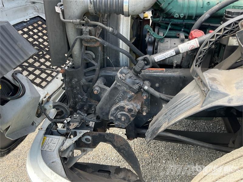 Volvo VNL430 Vlačilci