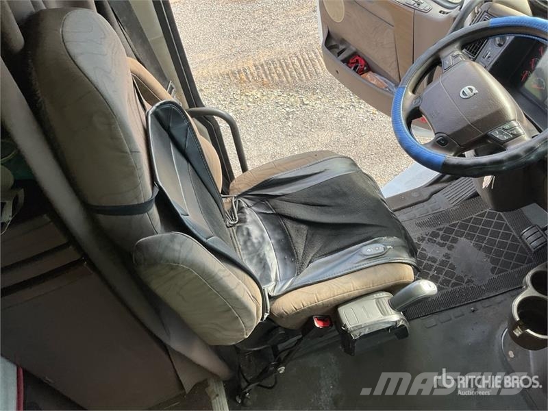 Volvo VNL430 Vlačilci