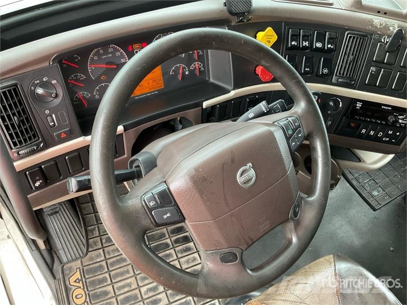 Volvo VNL670 曳引機組件