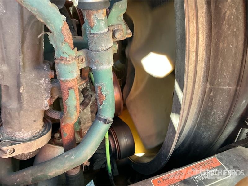 Volvo VNL670 牵引车