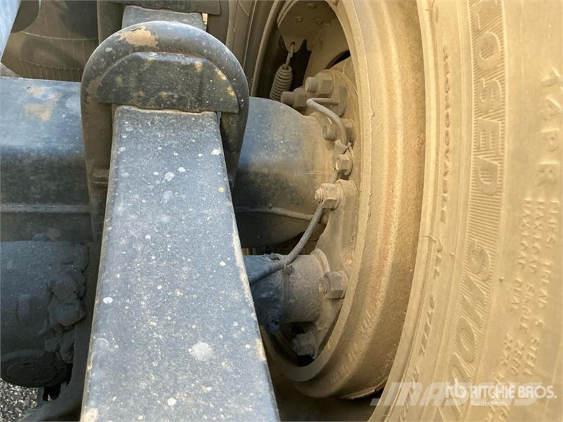 Volvo VNL670 牵引车