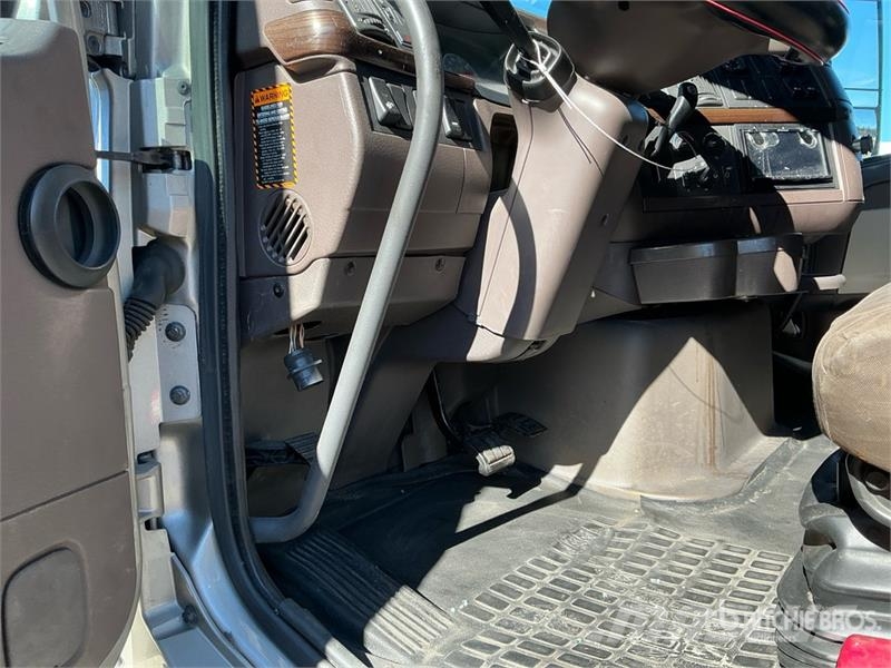 Volvo VNL670 牵引车