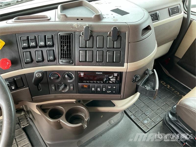 Volvo VNL670 曳引機組件
