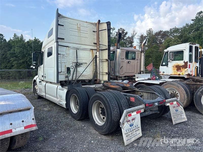 Volvo VNL760 Trekkers