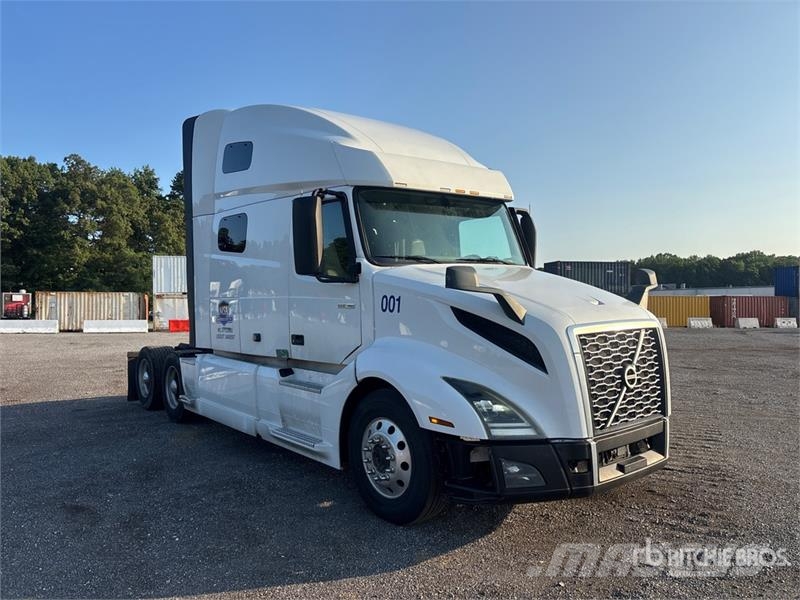 Volvo VNL760 Tractor Units
