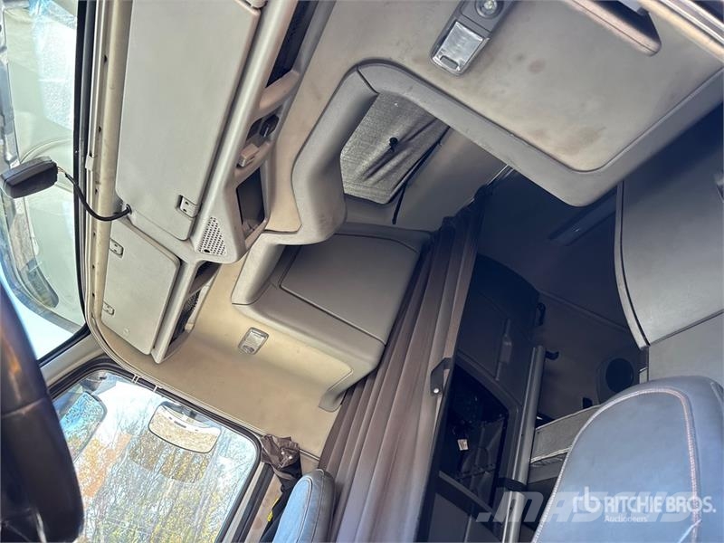 Volvo VNL860 Cavalos mecânicos
