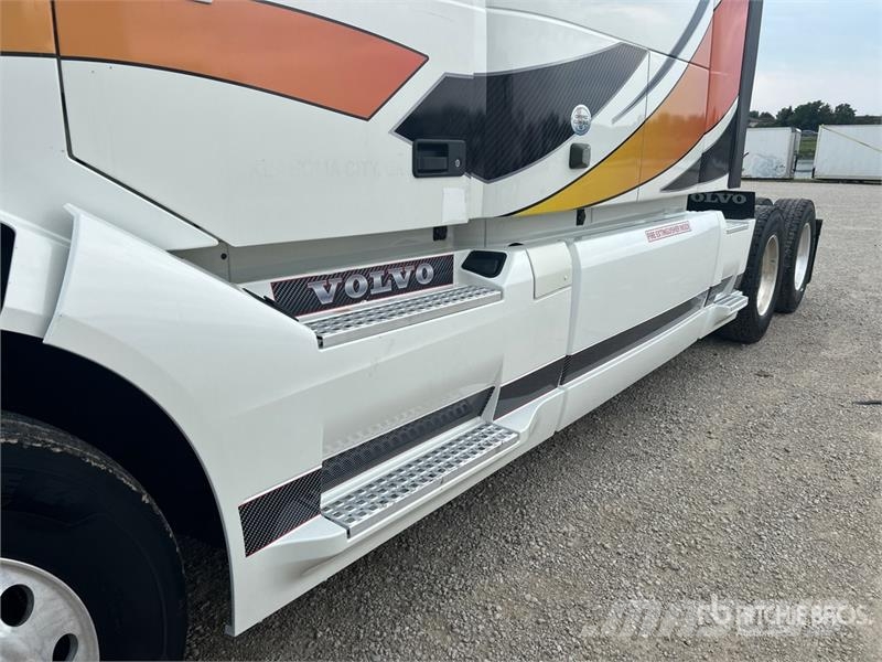 Volvo VNL860 Vlačilci