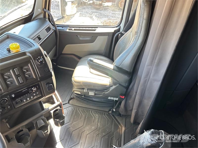 Volvo VNL860 Cavalos mecânicos