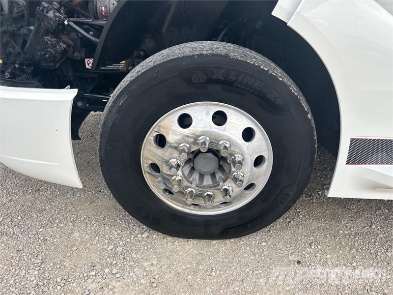 Volvo VNL860 Vlačilci