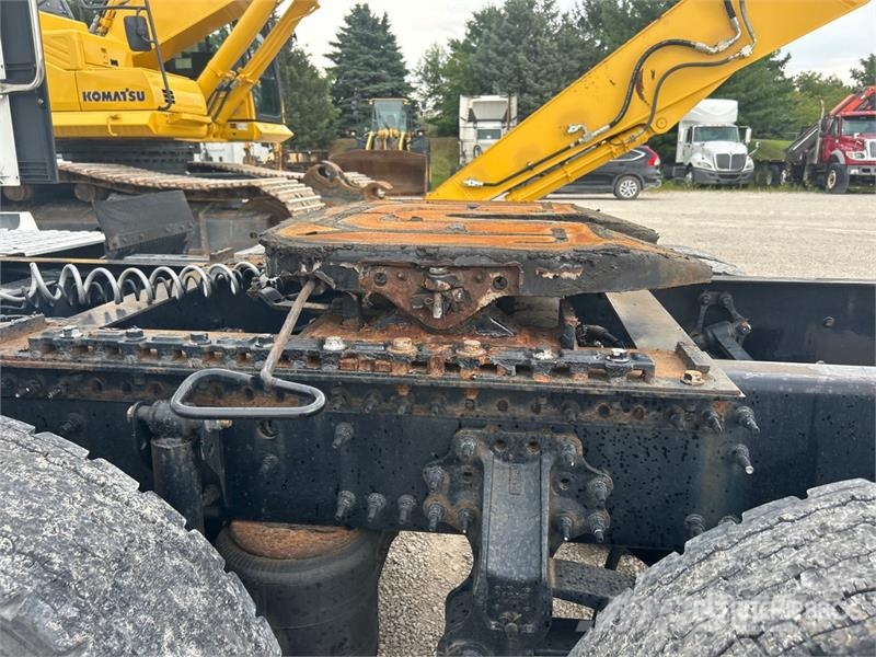 Volvo VNL860 Vlačilci