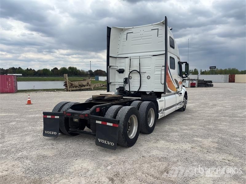 Volvo VNL860 Vlačilci