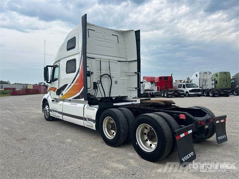 Volvo VNL860 Vlačilci