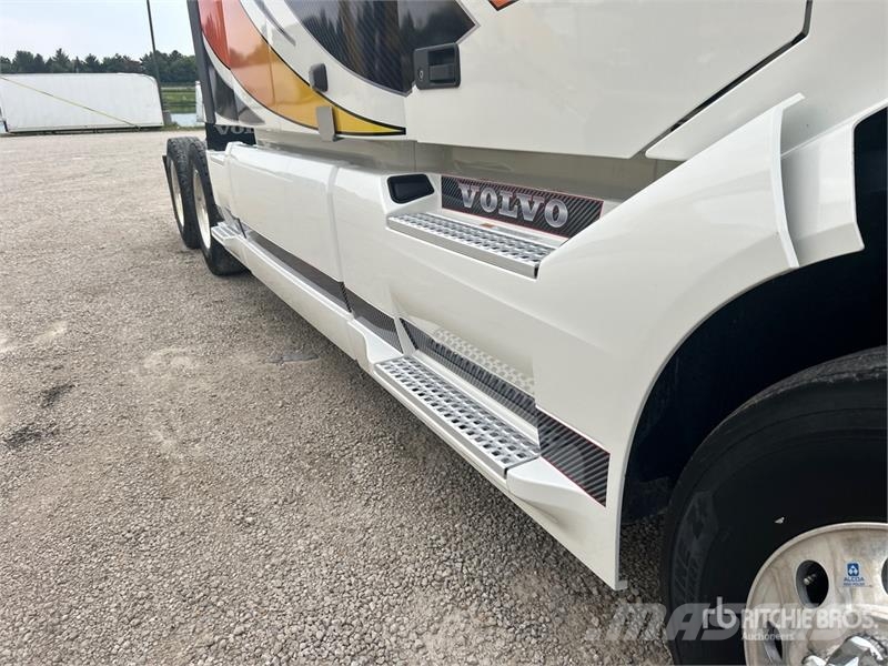 Volvo VNL860 Vlačilci