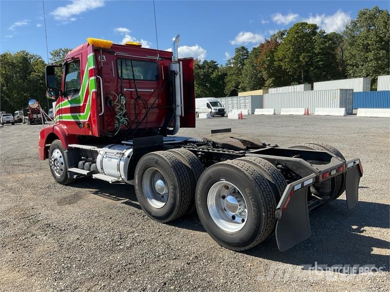 Volvo VNM Vlačilci