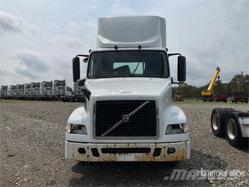 Volvo VNM Tractor Units