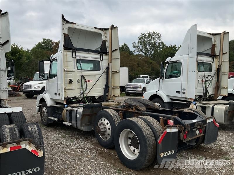 Volvo VNM Tractor Units