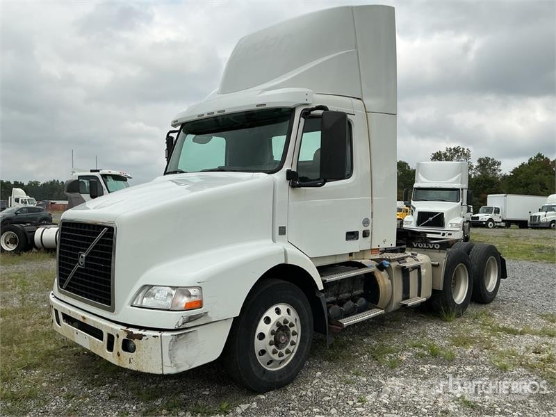 Volvo VNM Tractor Units