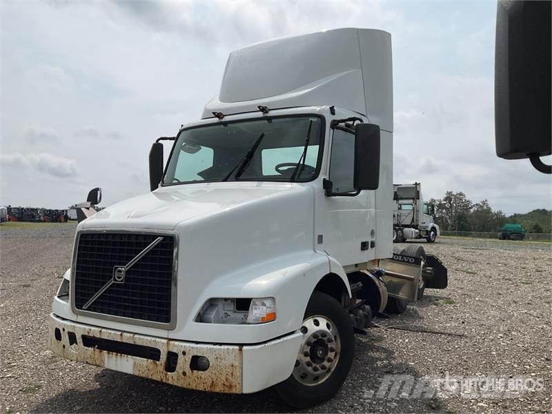 Volvo VNM Tractor Units