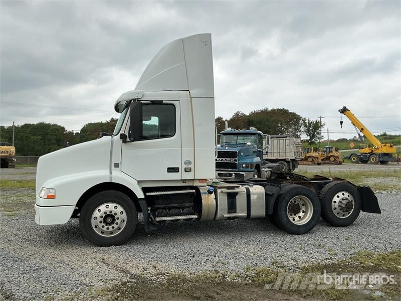 Volvo VNM Tractor Units