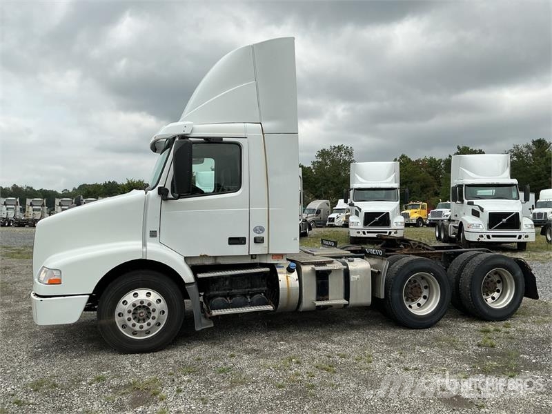 Volvo VNM Tractor Units