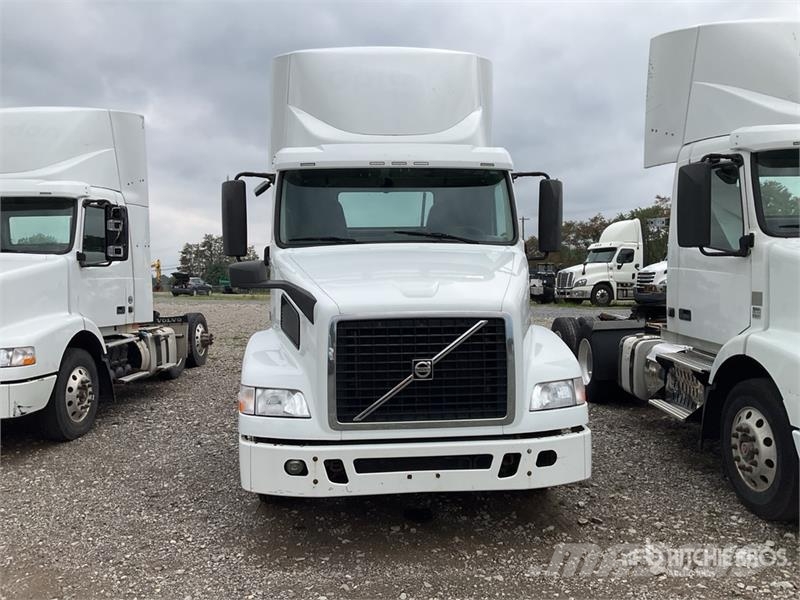 Volvo VNM Tractor Units